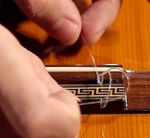 Como trocar as cordas do violão - Imagem 3