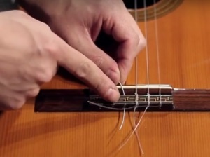 Como trocar as cordas do violão - Imagem 5